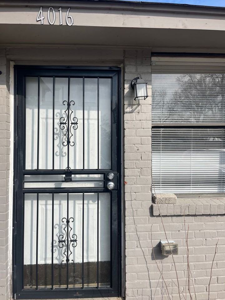 4016 Rhodes Ave - Photo 2 of 9