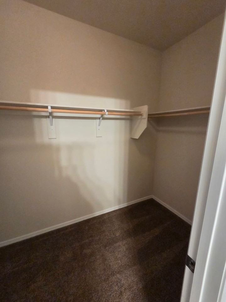10915 Topacio St Nw - Photo 3 of 15
