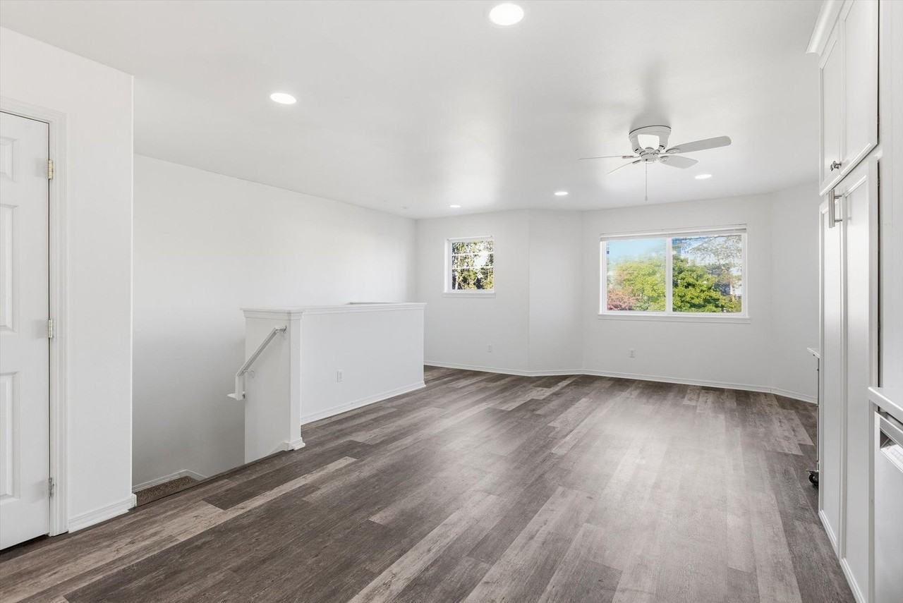 630 N Steele St - Photo 5 of 29