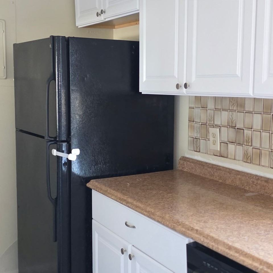 484 Tamarack St - Photo 4 of 18
