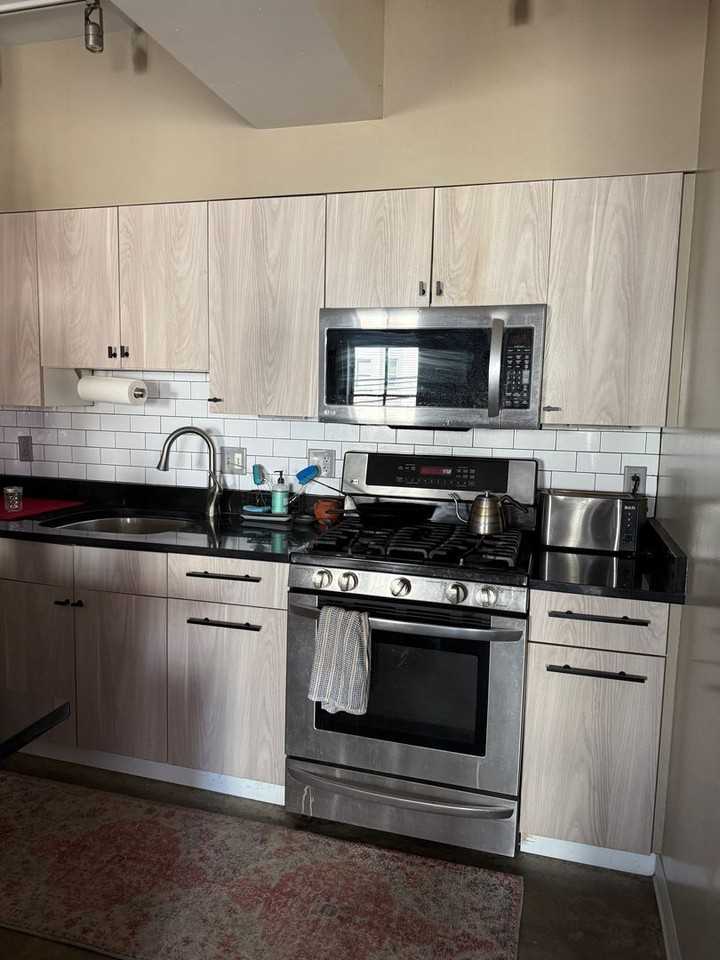 21 Chestnut St - Photo 2 of 10