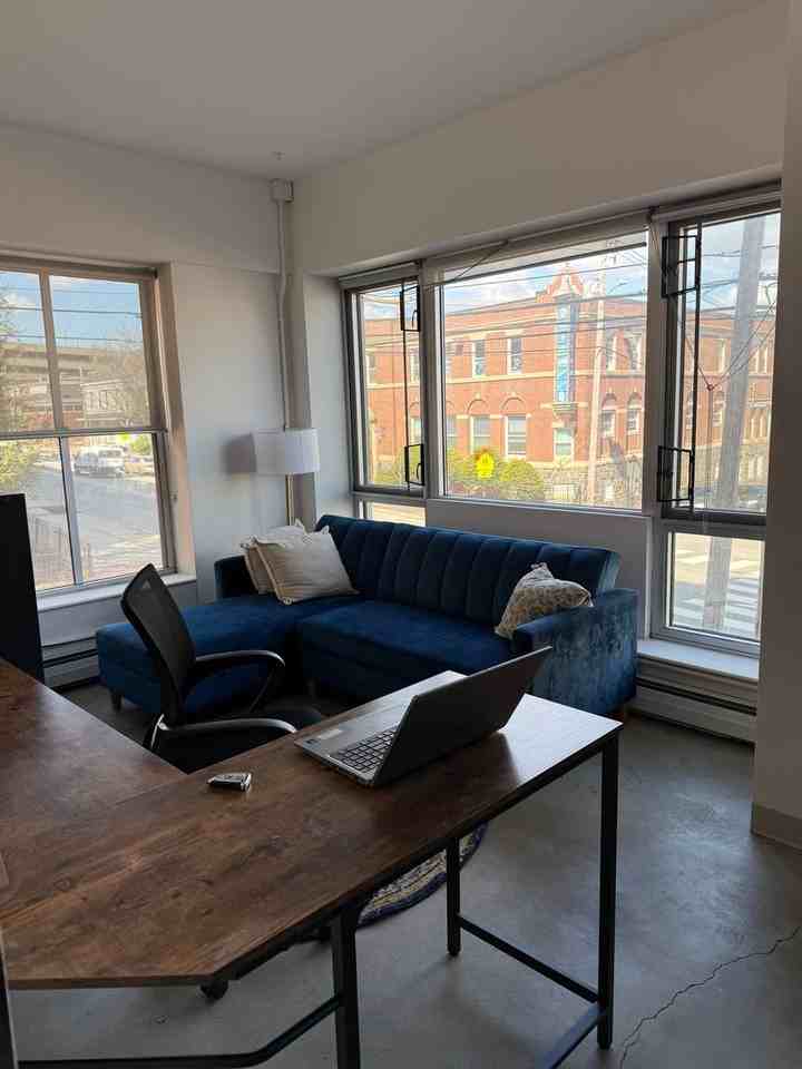 21 Chestnut St - Photo 4 of 10