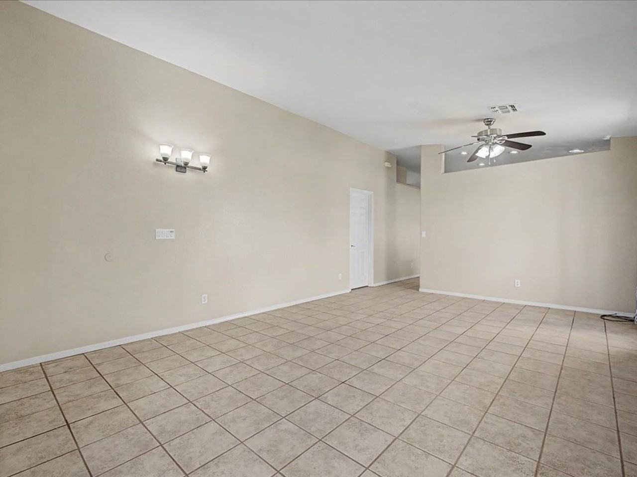 6936 W Harcuvar Dr - Photo 3 of 25
