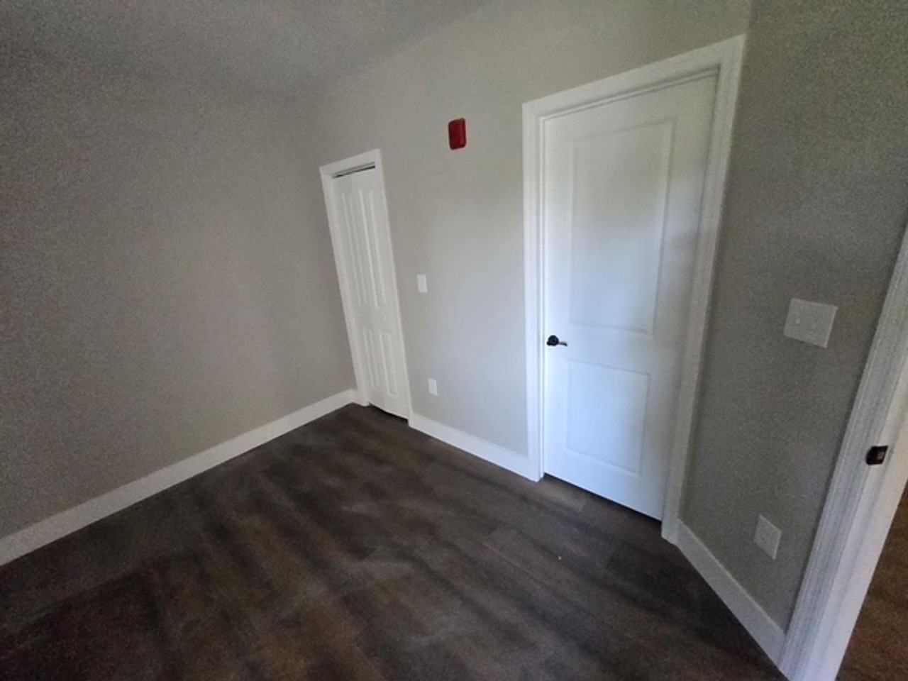 403 Mcfarland St #103 - Photo 6 of 8