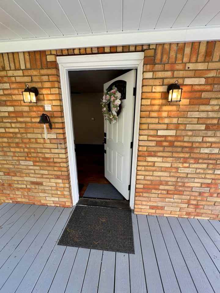 652 Grandview Ave - Photo 3 of 50