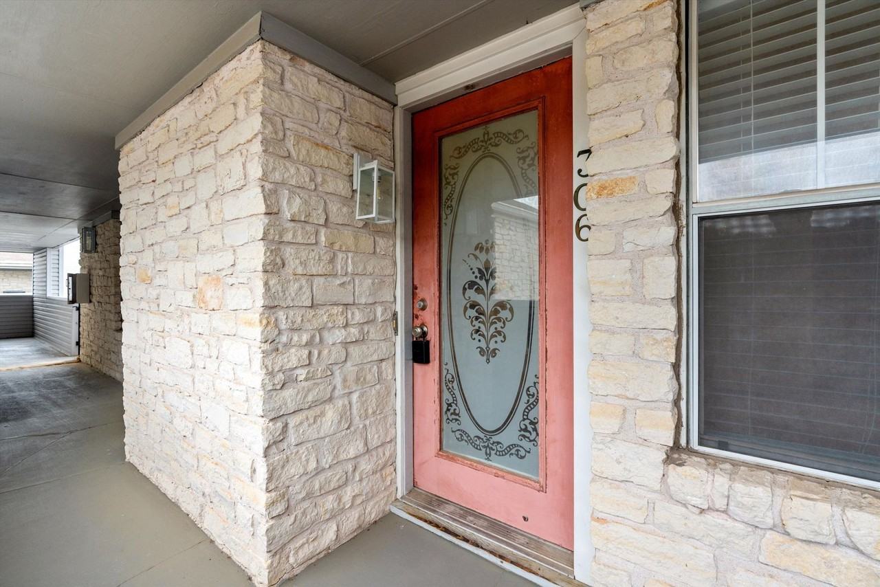 2520 Quarry Rd #306 - Photo 3 of 19