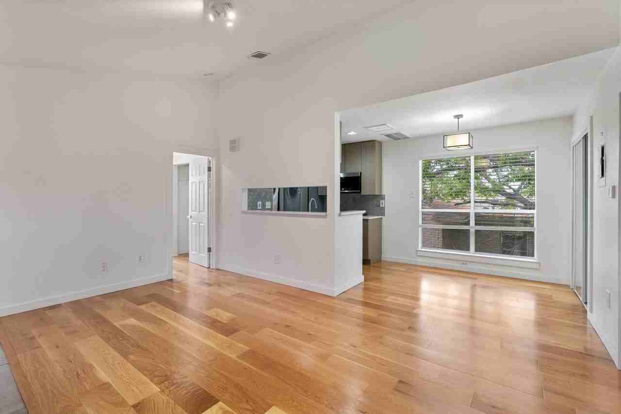 2520 Quarry Rd #306 - Photo 7 of 19