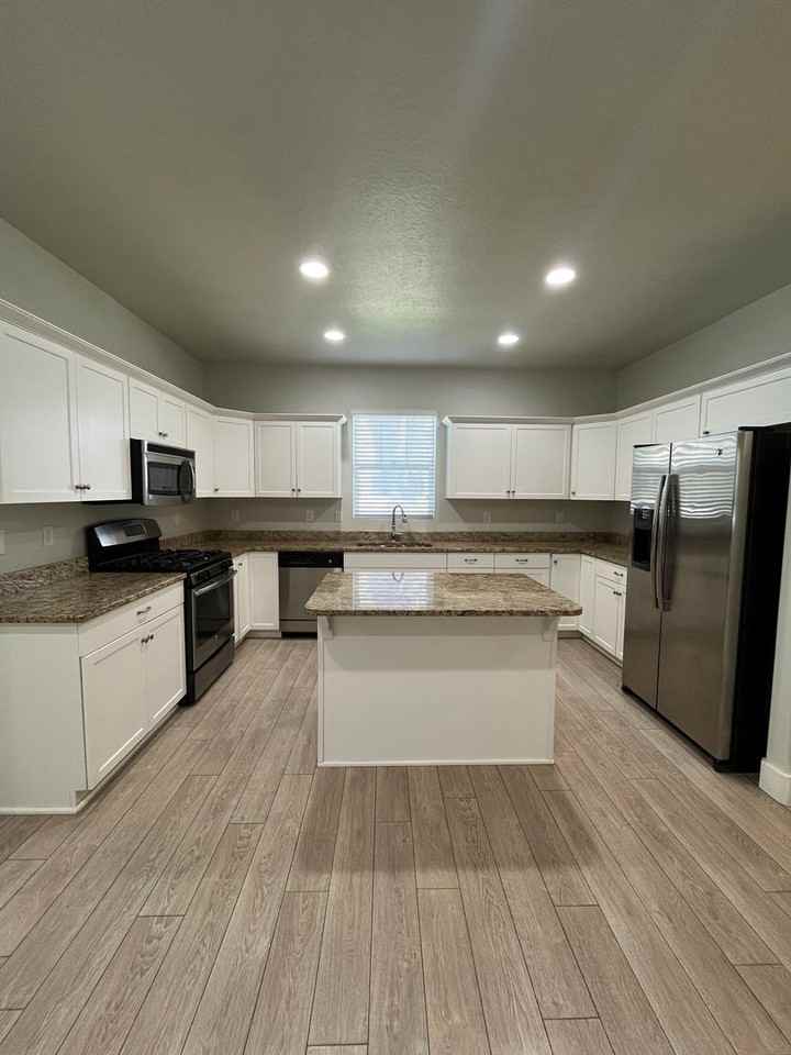 2269 W 450 S - Photo 6 of 35