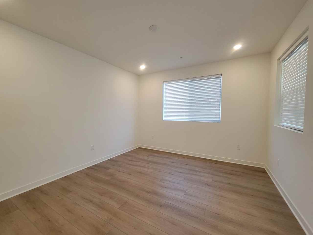 4310 Marigold Ln - Photo 6 of 33