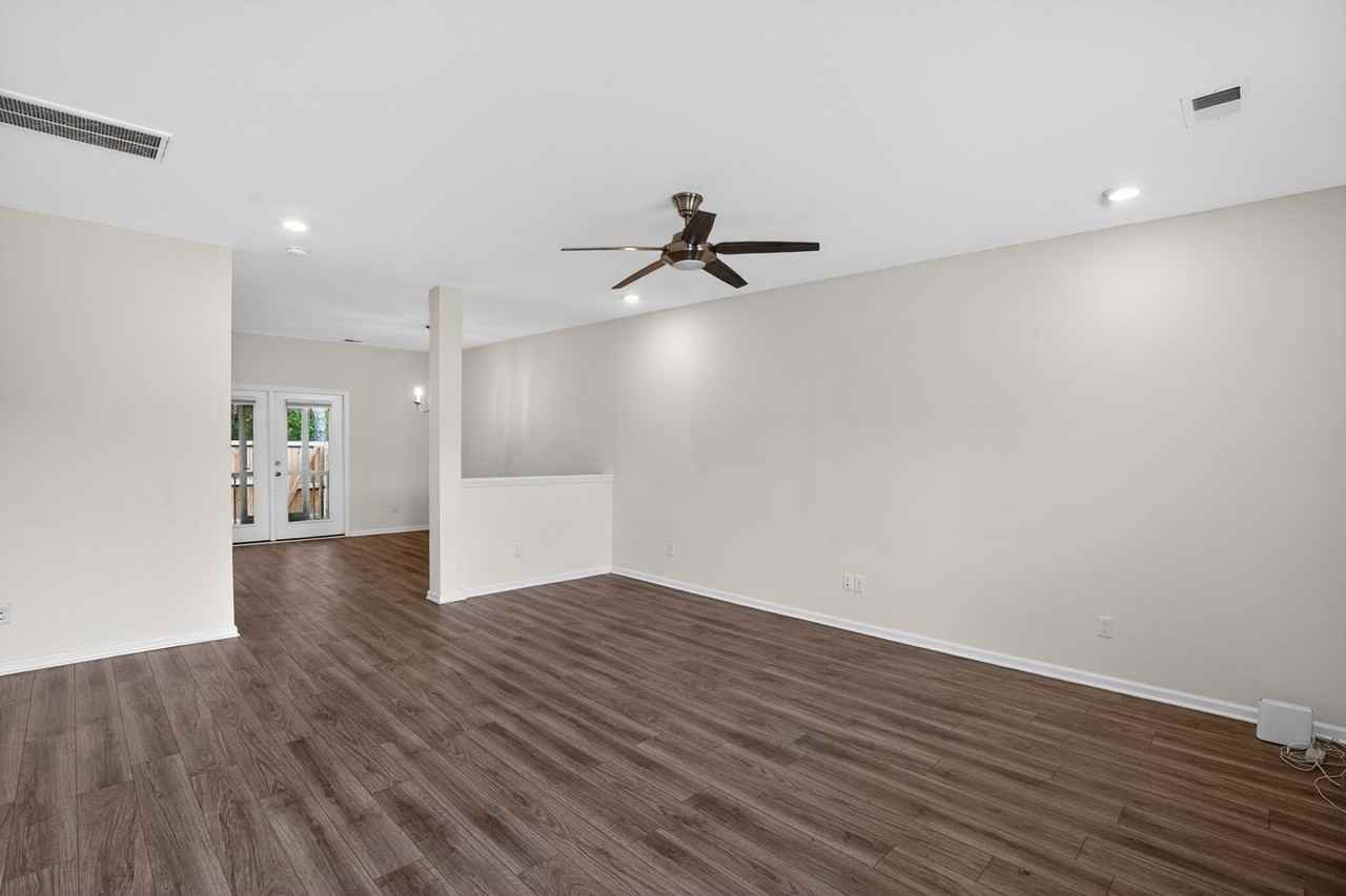 224 Swallowtail Ln - Photo 6 of 21
