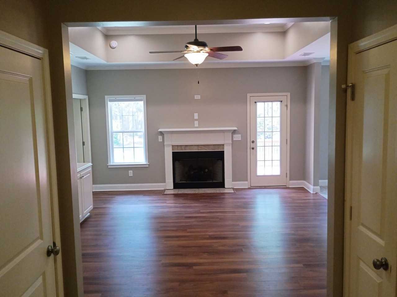 562 Vintage Pine Dr - Photo 5 of 49