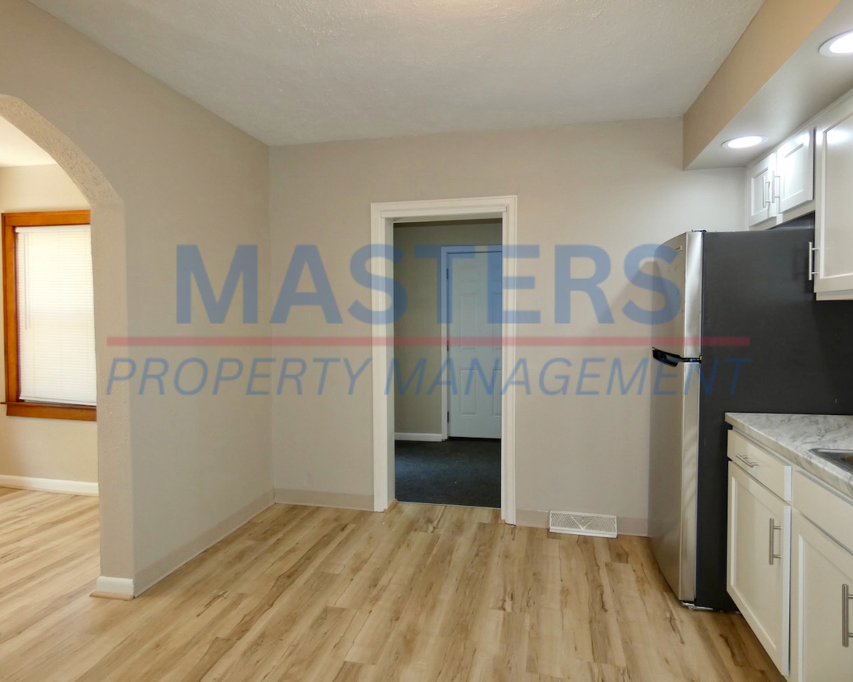 1732 Newport Ave - Photo 4 of 23