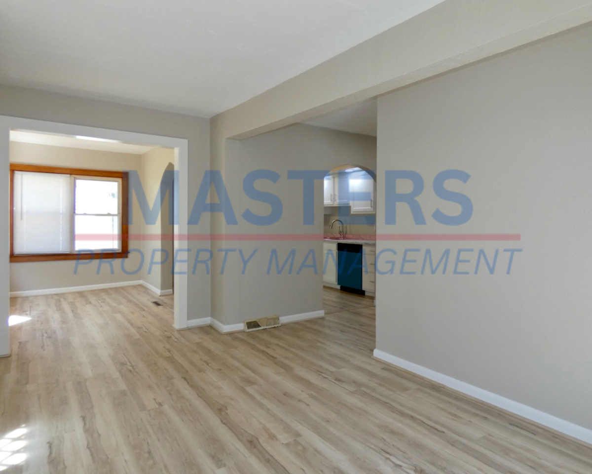 1732 Newport Ave - Photo 7 of 23