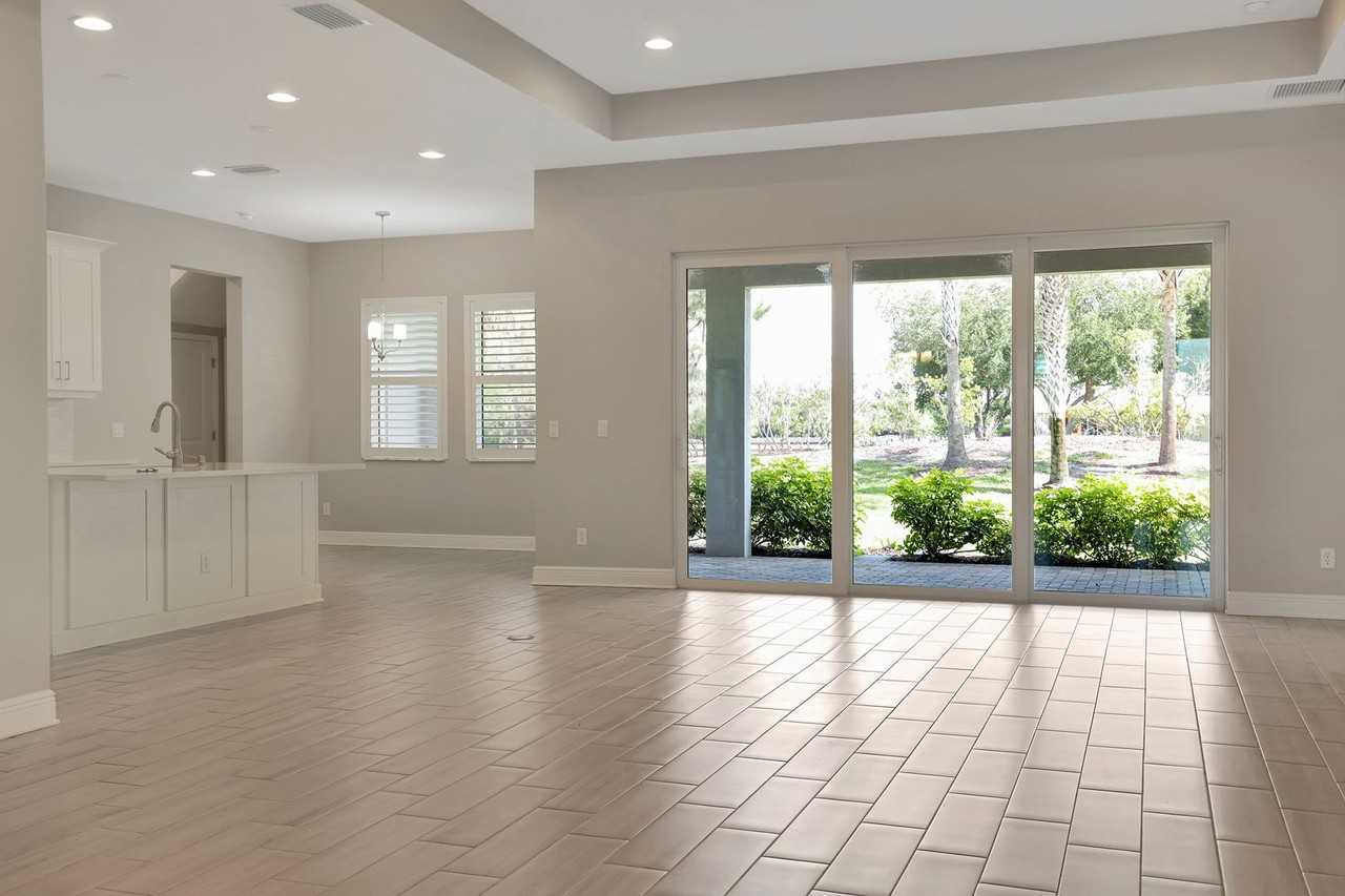6133 Lungo Lago Dr - Photo 3 of 40