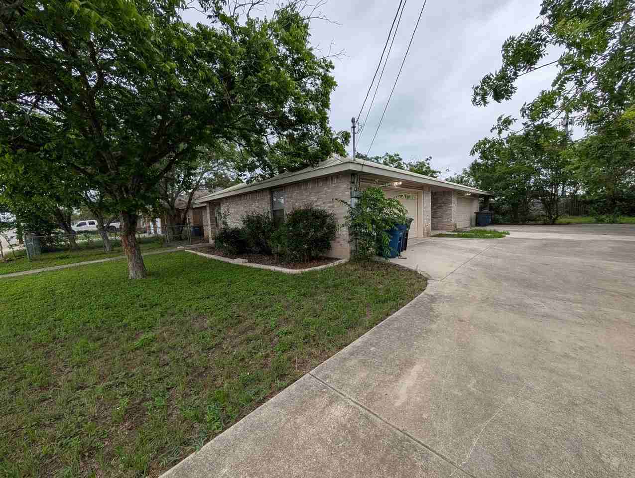 1134 Misty Acres Dr - Photo 3 of 42