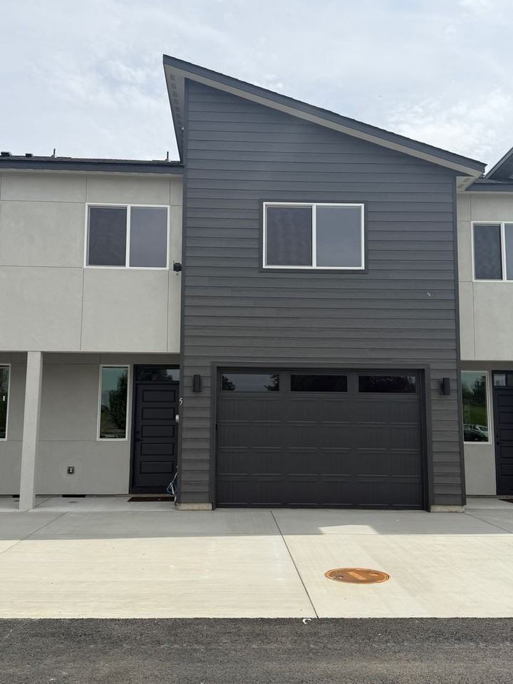 6398 Ne Melby Way #5
