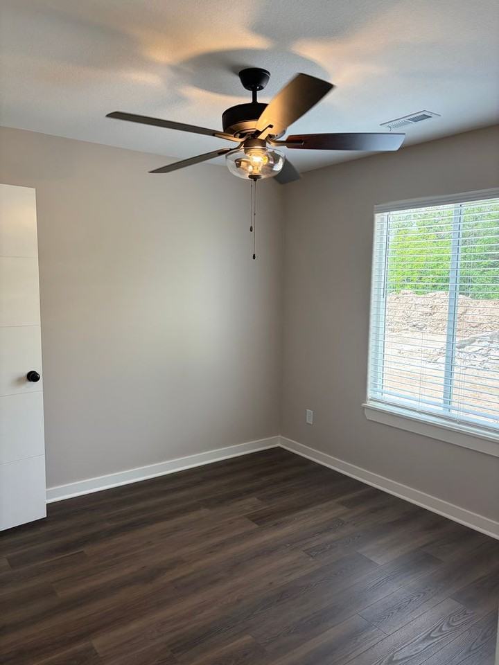 4631 4631 E 45TH ST N CT - Photo 5 of 21