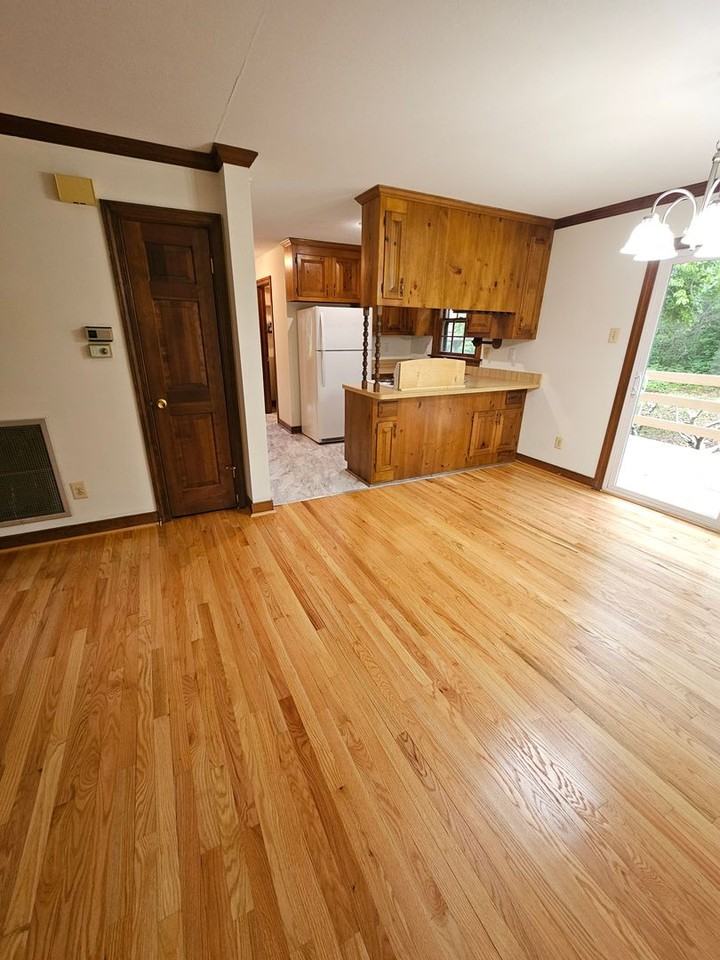 7361 Kalark Ct - Photo 4 of 15
