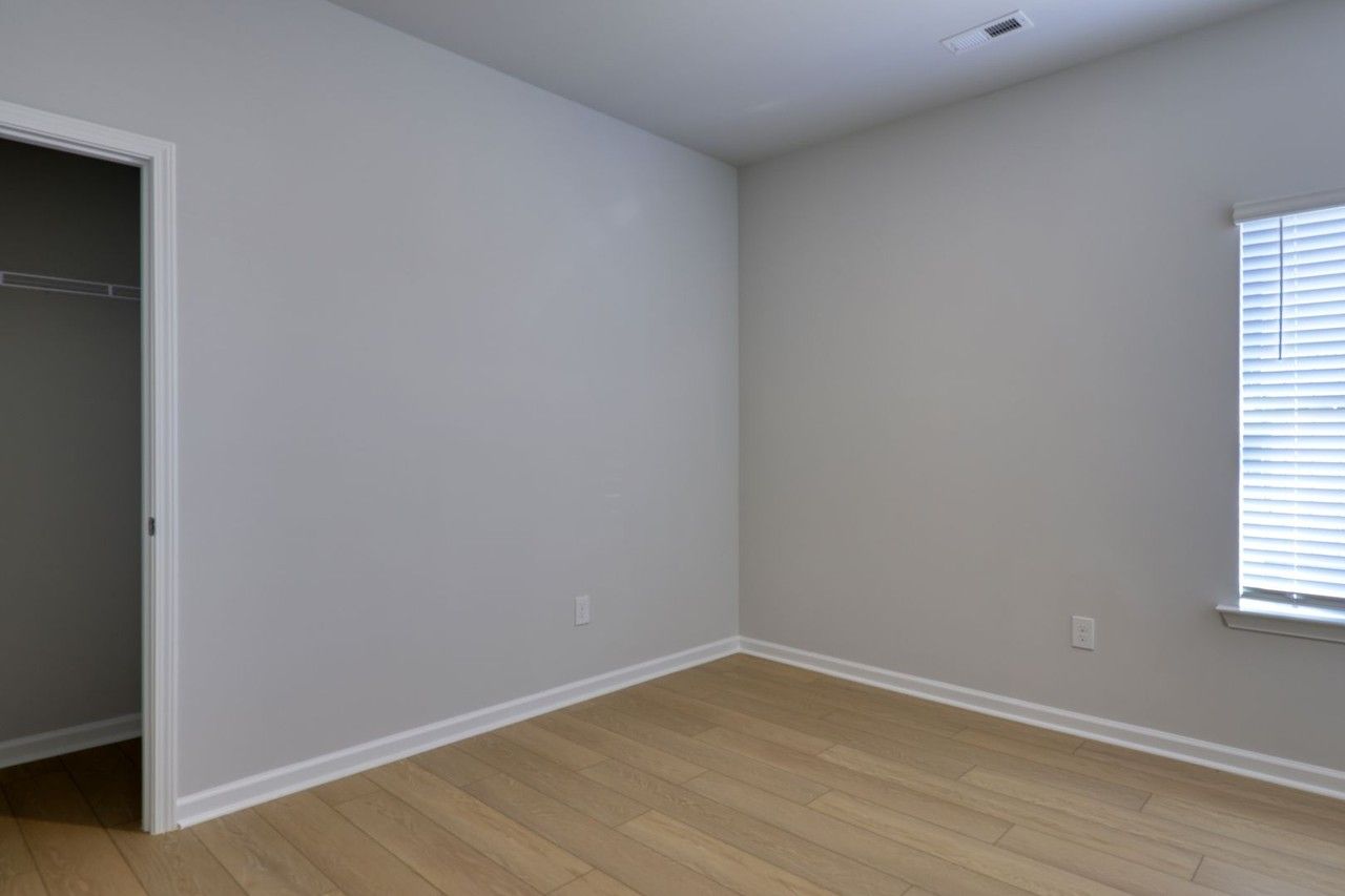 108 Karenlee Cir - Photo 3 of 13