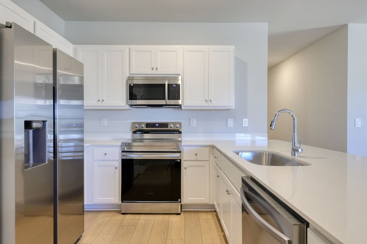 108 Karenlee Cir - Photo 5 of 13