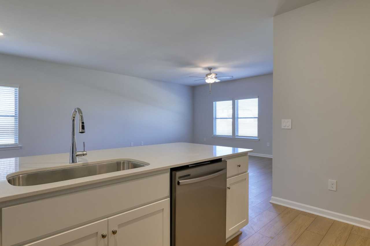 108 Karenlee Cir - Photo 7 of 13