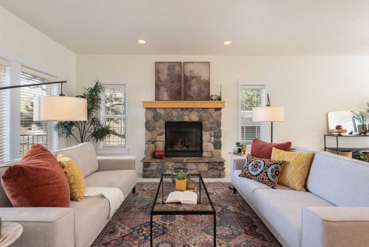 20669 Ne Sierra Dr - Photo 4 of 39