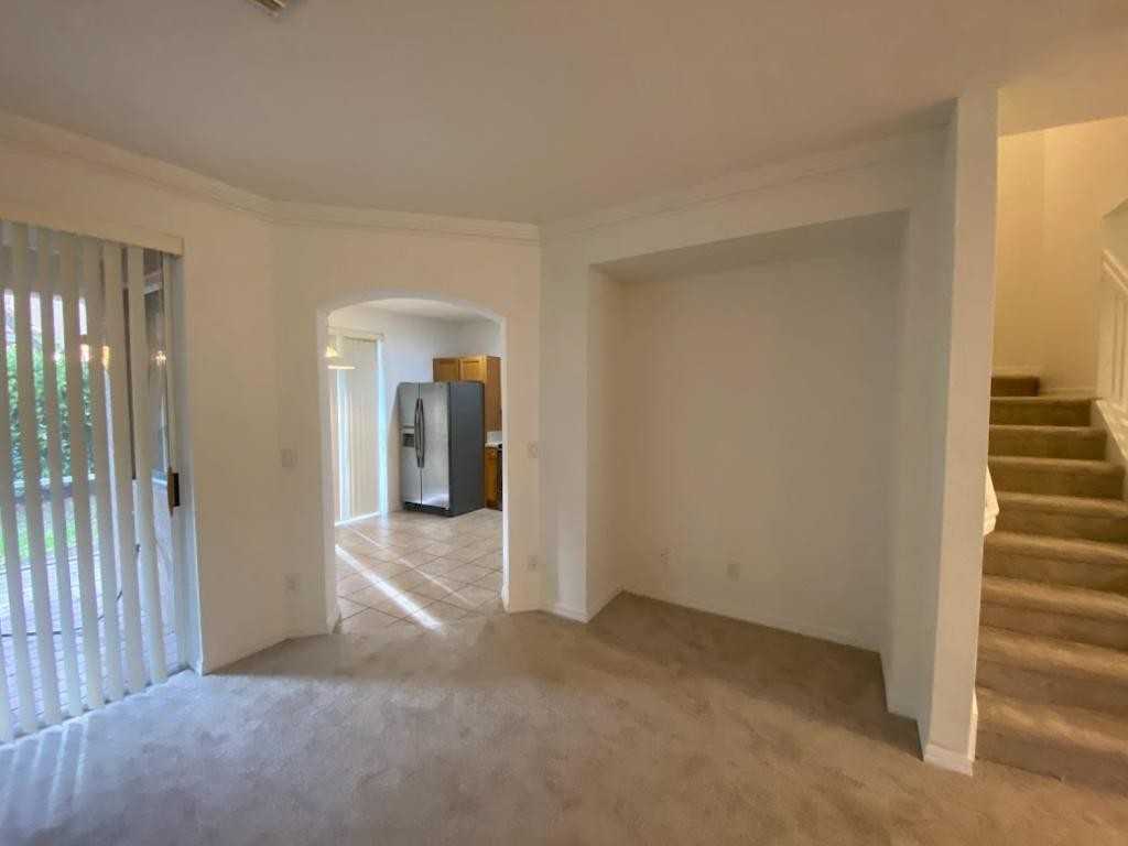 9634 Roundstone Cir - Photo 3 of 25