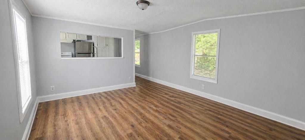 2828 Red Wing Ln - Photo 2 of 11