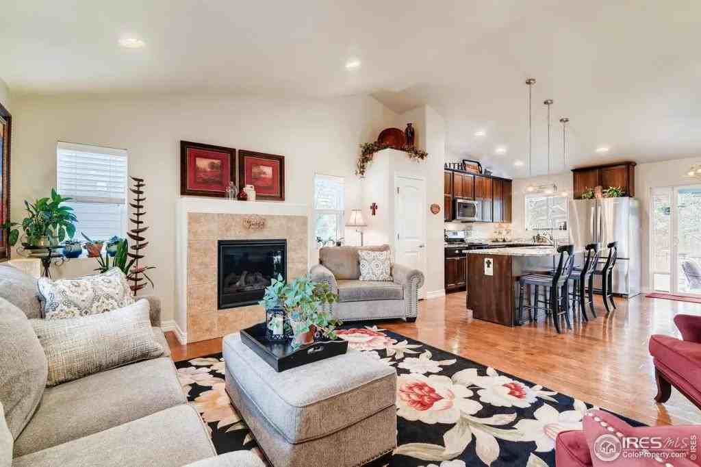 757 Callisto Dr - Photo 2 of 13