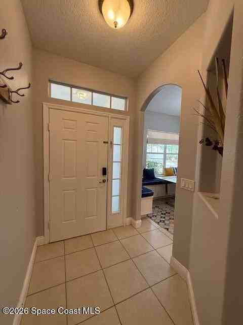 631 Waterside Cir - Photo 2 of 18