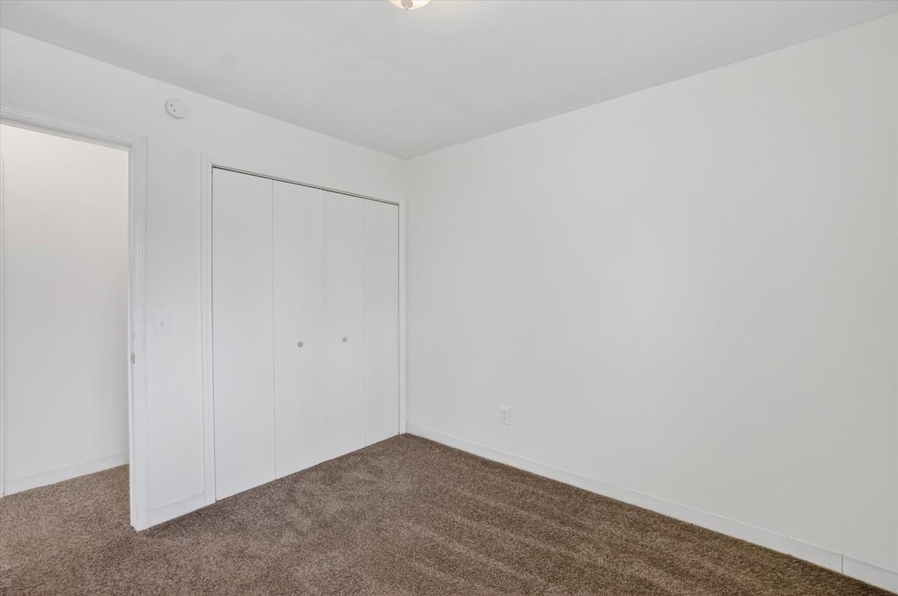 3502 Ridgecliffe Dr #1 - Photo 6 of 23