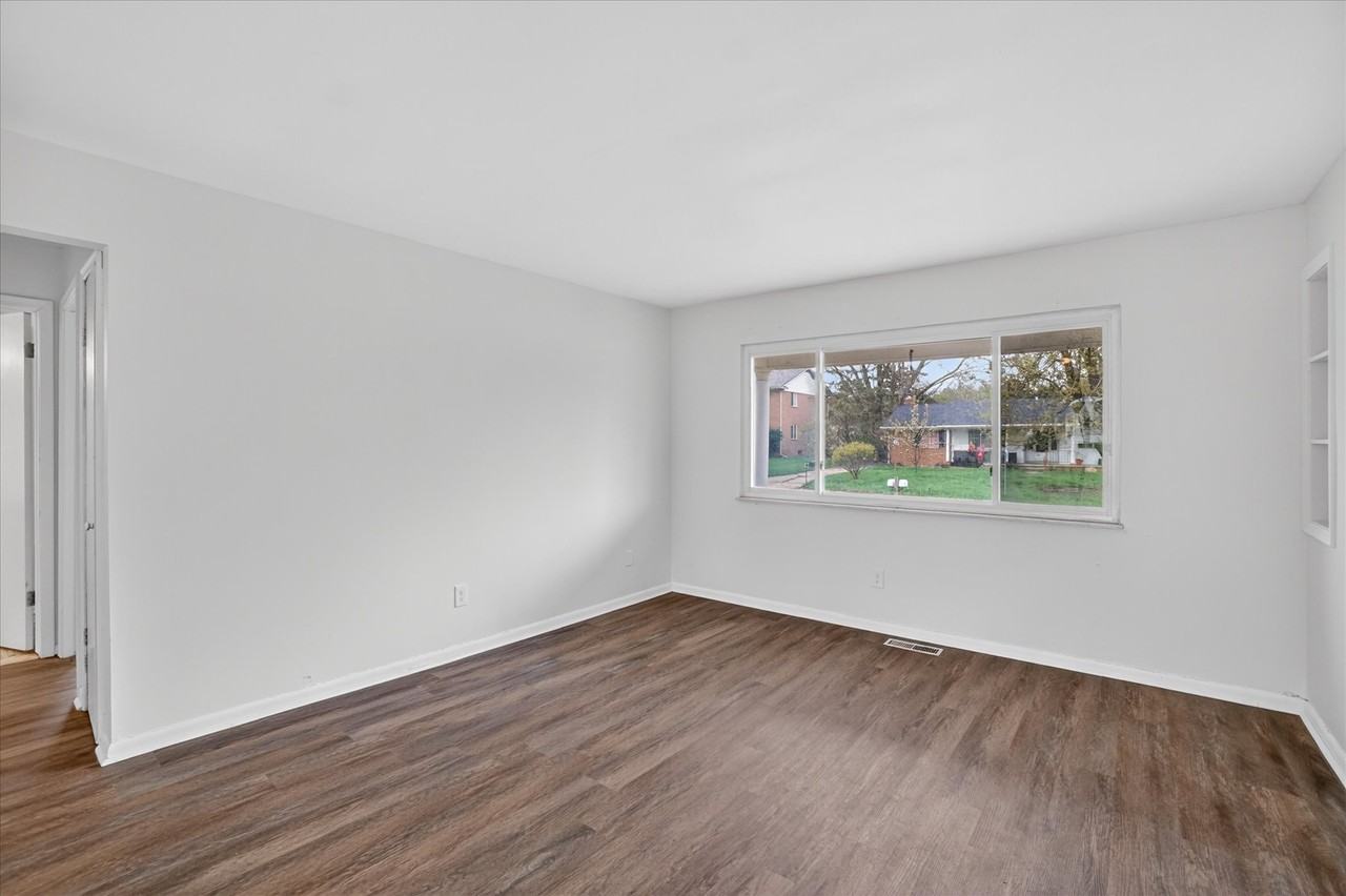 3502 Ridgecliffe Dr #2 - Photo 6 of 19