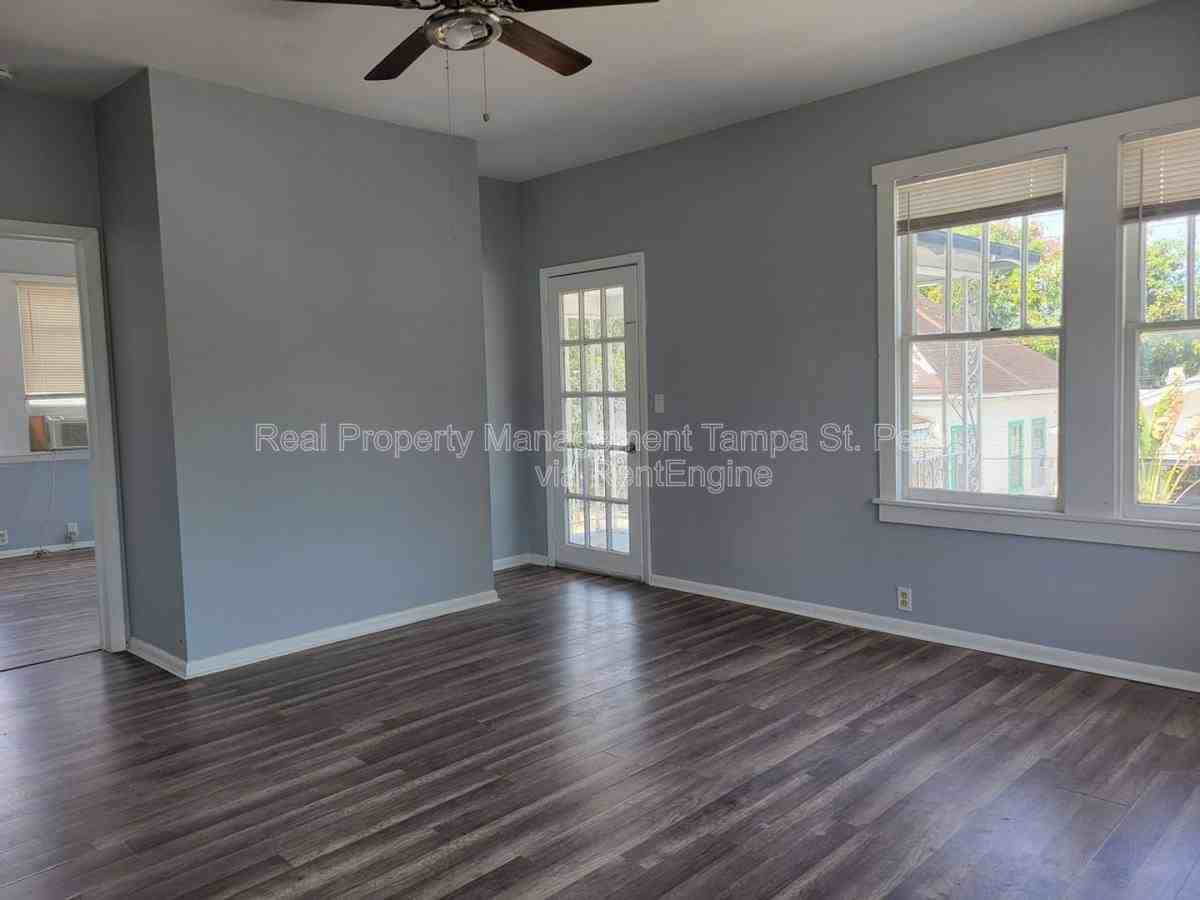 3005 Sanchez St #5 - Photo 4 of 10