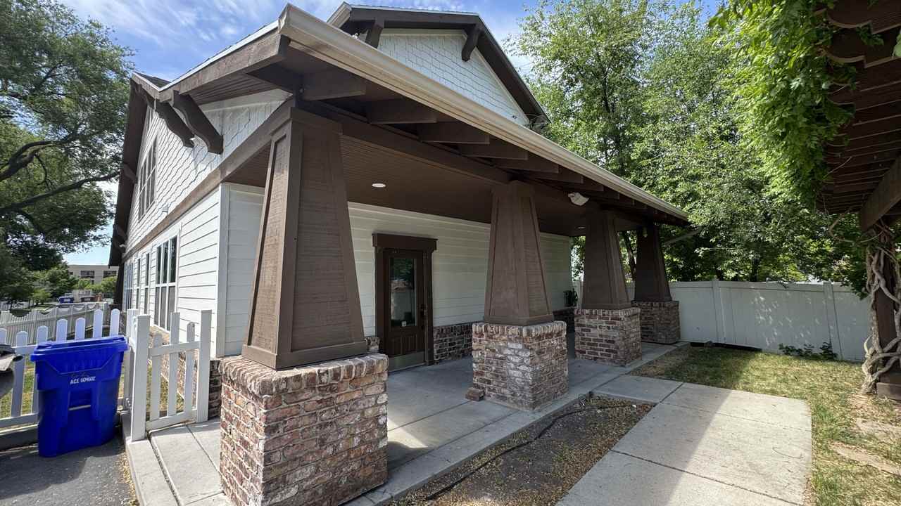 62 W Oakland Ave - Photo 2 of 25