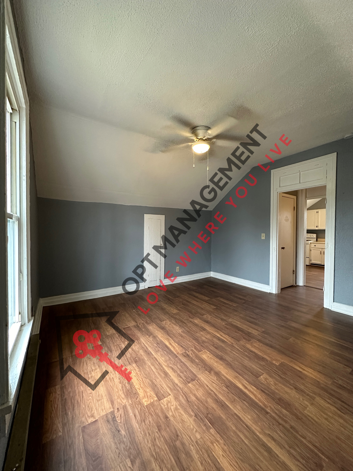 1300 Morton St #A - Photo 6 of 11