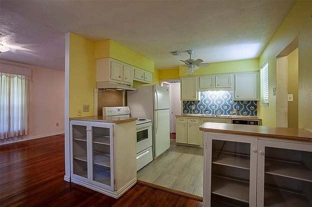 565 25th St - Photo 4 of 15