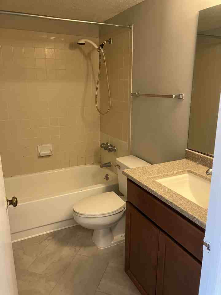 1600 Park Cir #505 - Photo 4 of 4