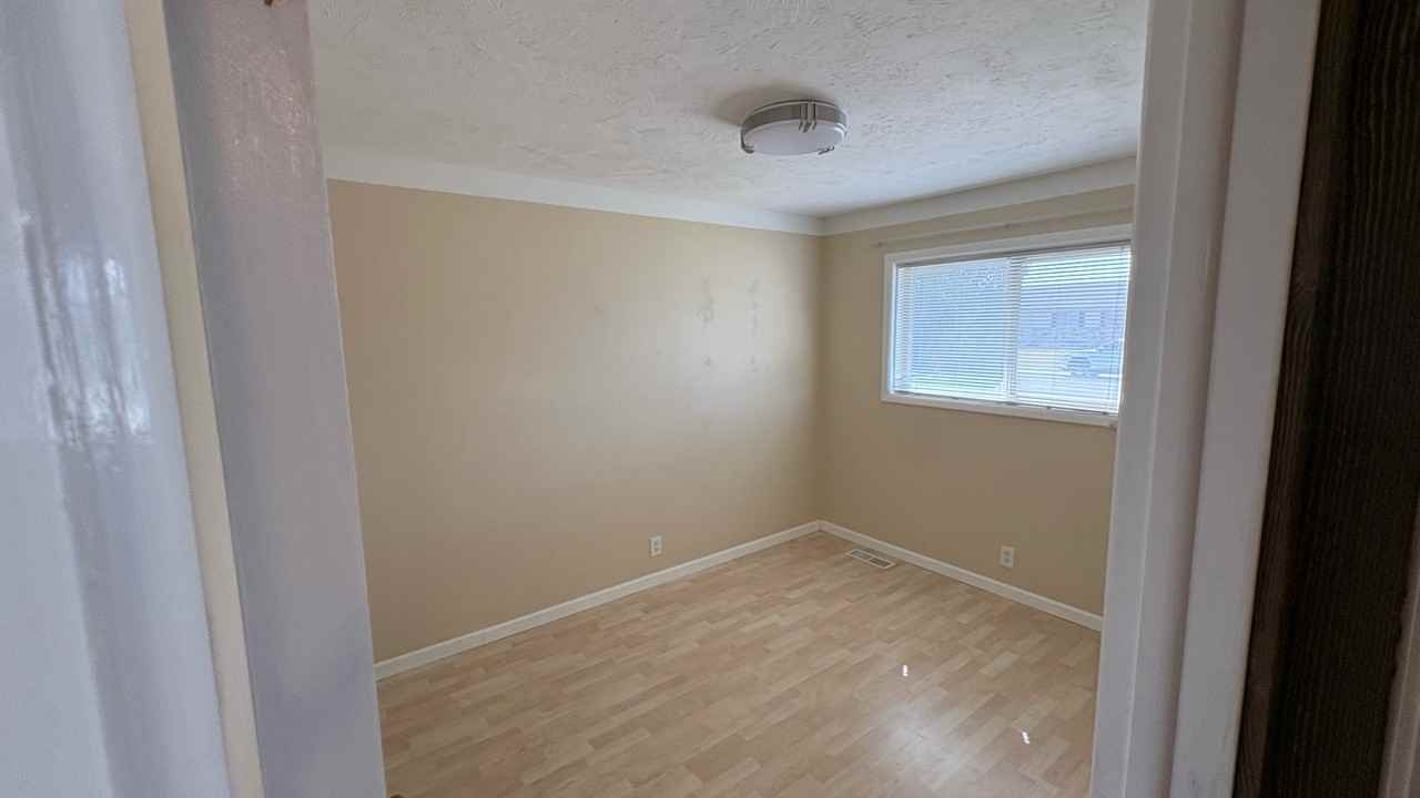 5289 Free Ave - Photo 7 of 10