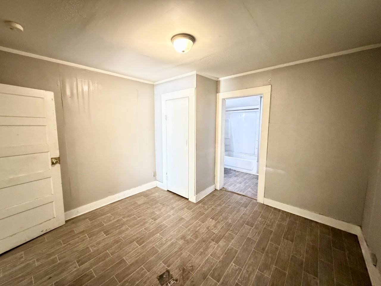 2602 6th Ave N - Photo 2 of 7