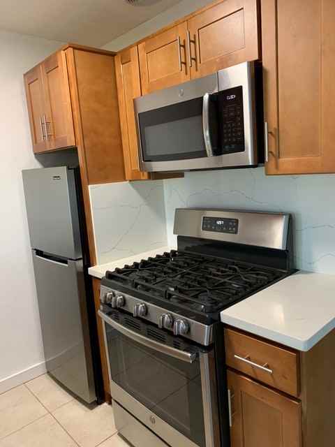 2113 Rose St #1 - Photo 7 of 16