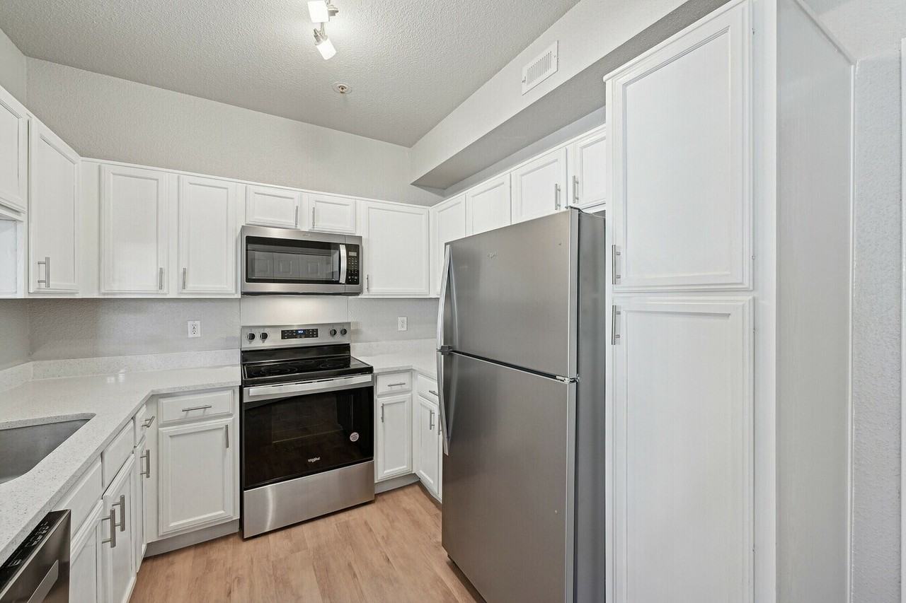 9601 Jones Rd #HRS - Photo 2 of 9