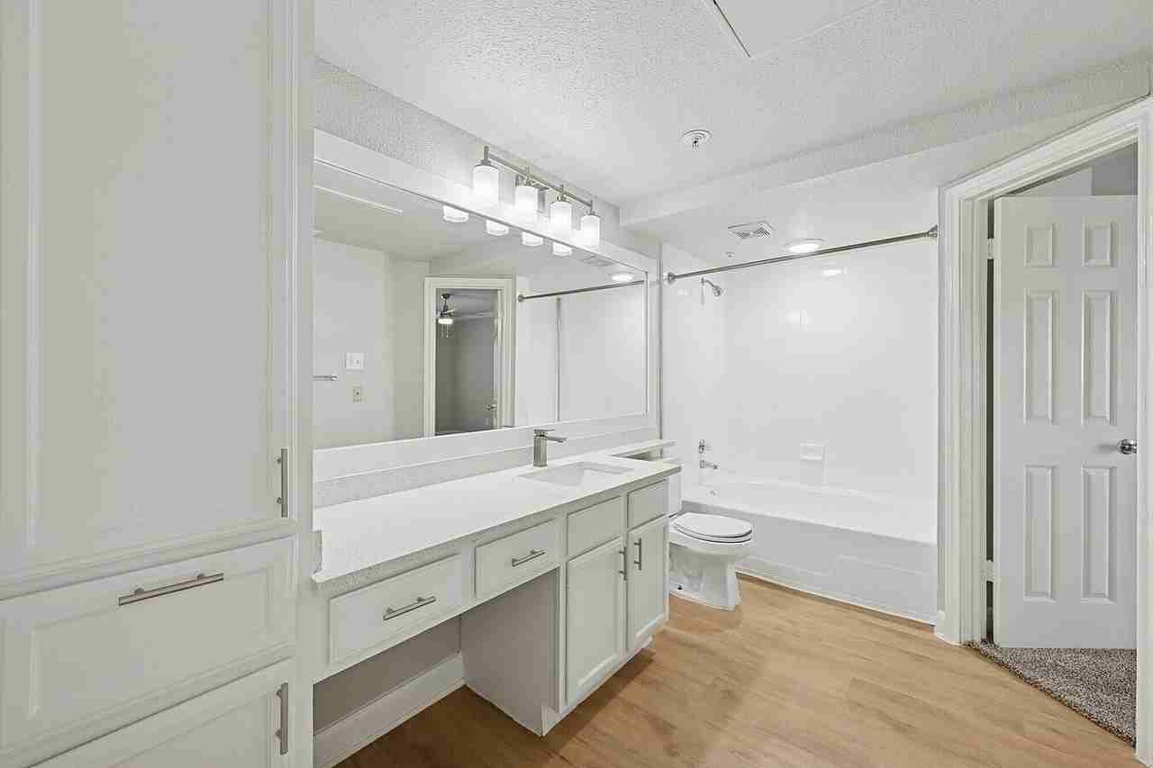 9601 Jones Rd #HRS - Photo 7 of 9