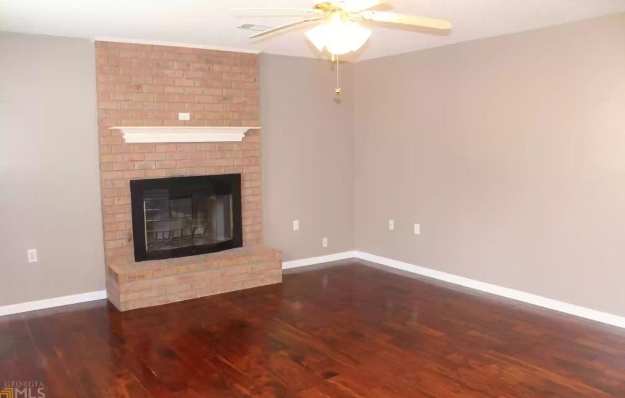 1200 Church St - Photo 2 of 20