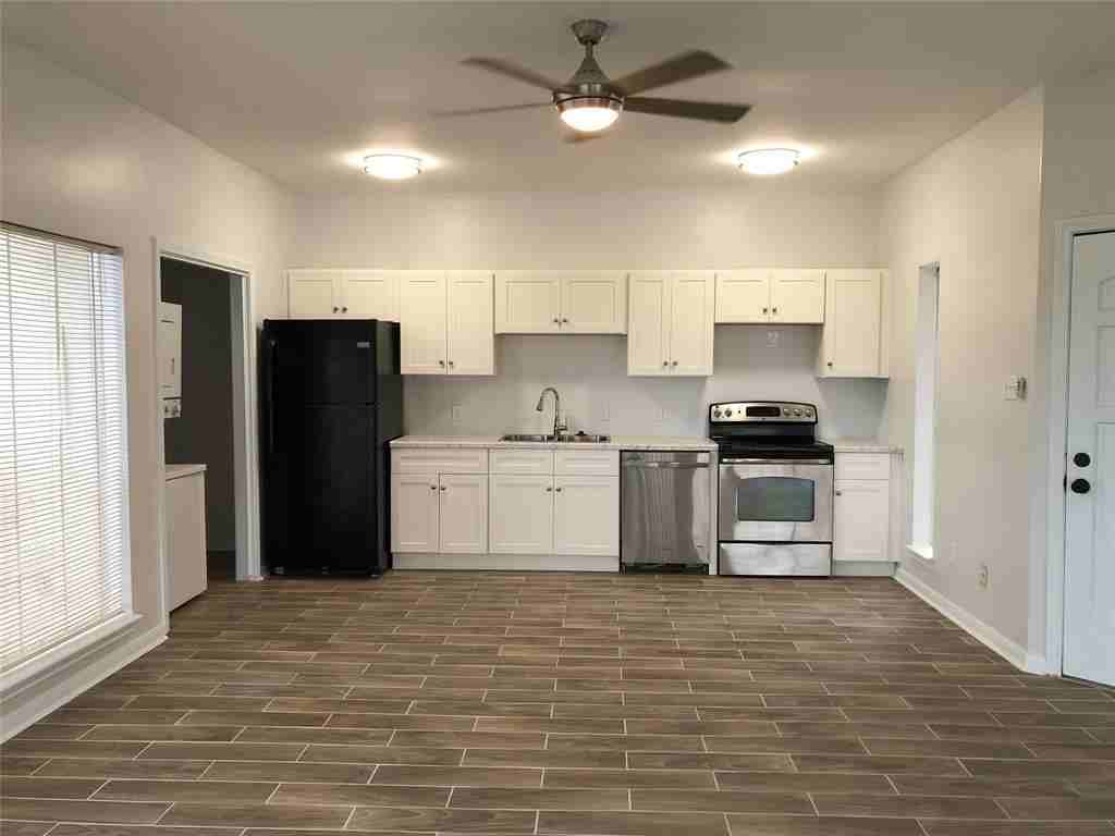 1406 April Villas #C - Photo 5 of 14