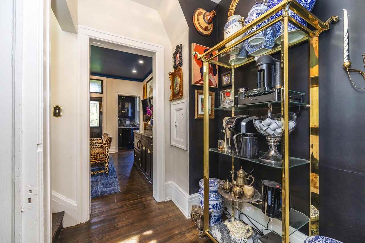 634 Atkinson St - Photo 2 of 25