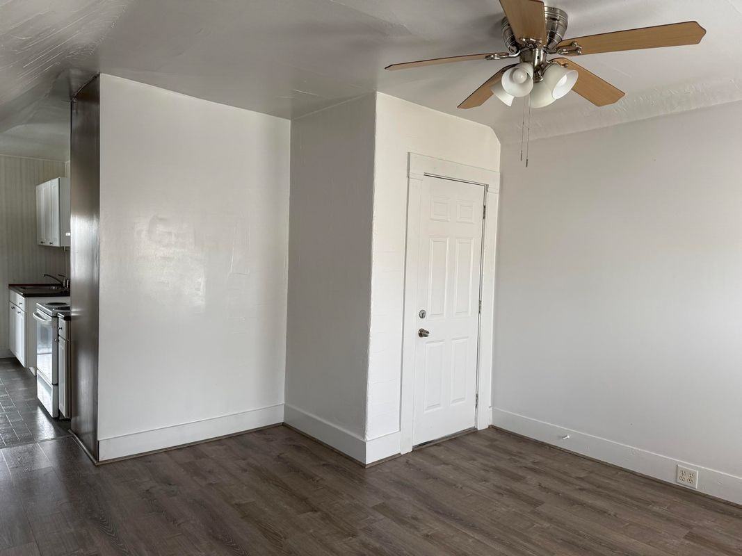 316 Douglas St ##3 - Photo 2 of 15