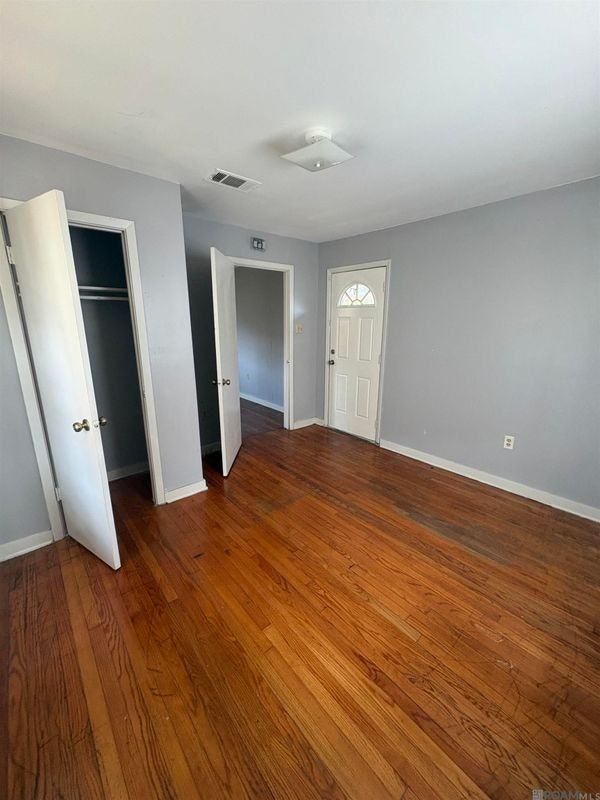 1538 Fig St - Photo 3 of 7
