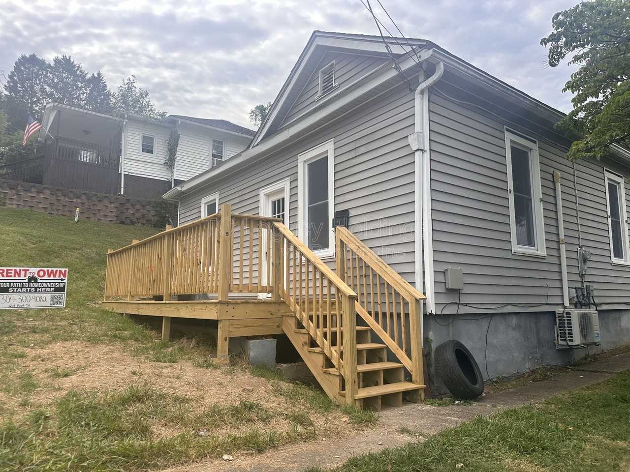 614 Hart St #614 - Photo 2 of 20