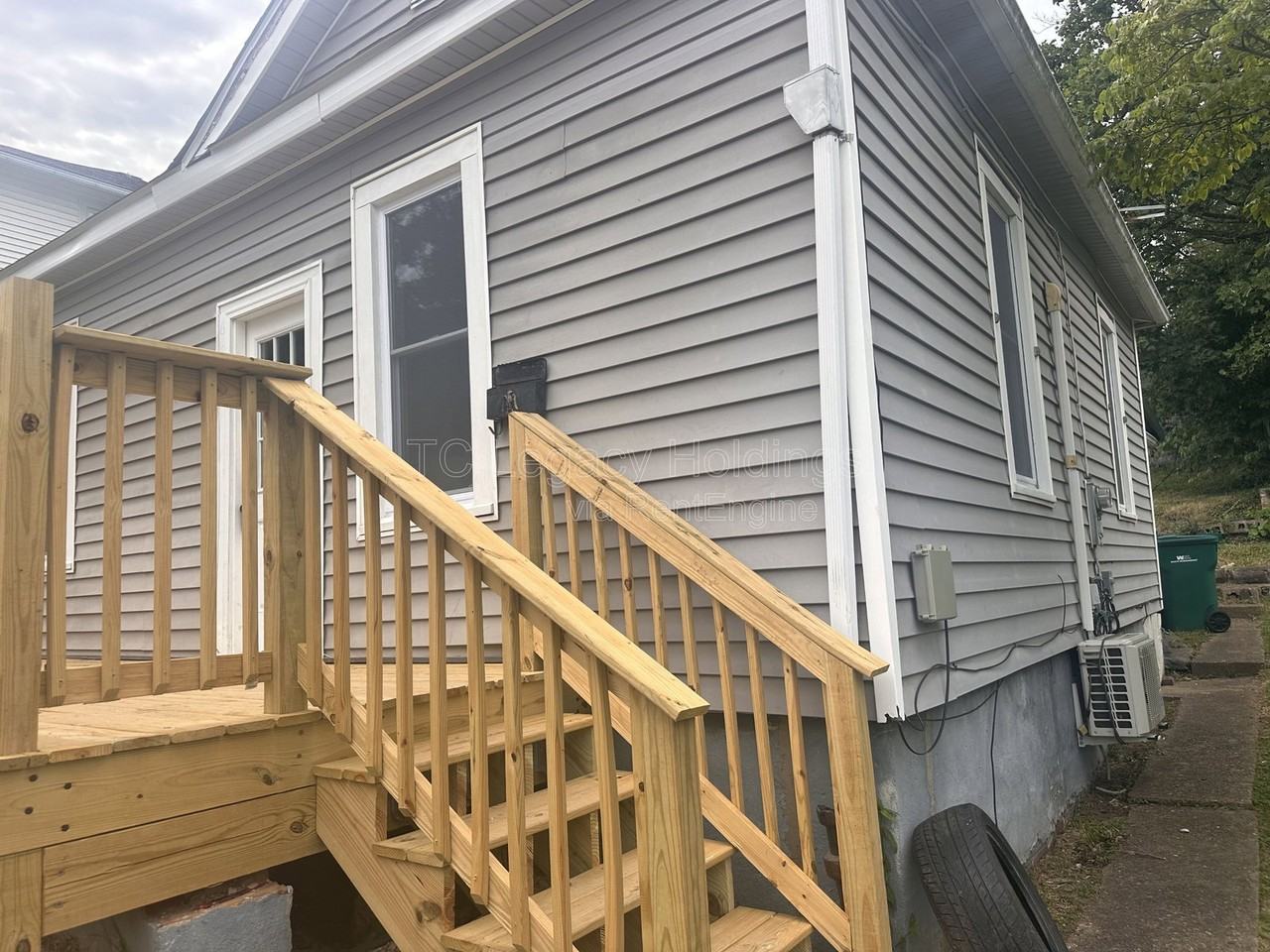 614 Hart St #614 - Photo 3 of 20