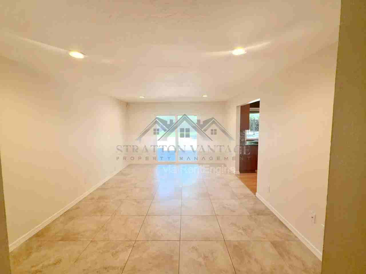 13430 N 30th St - Photo 7 of 26